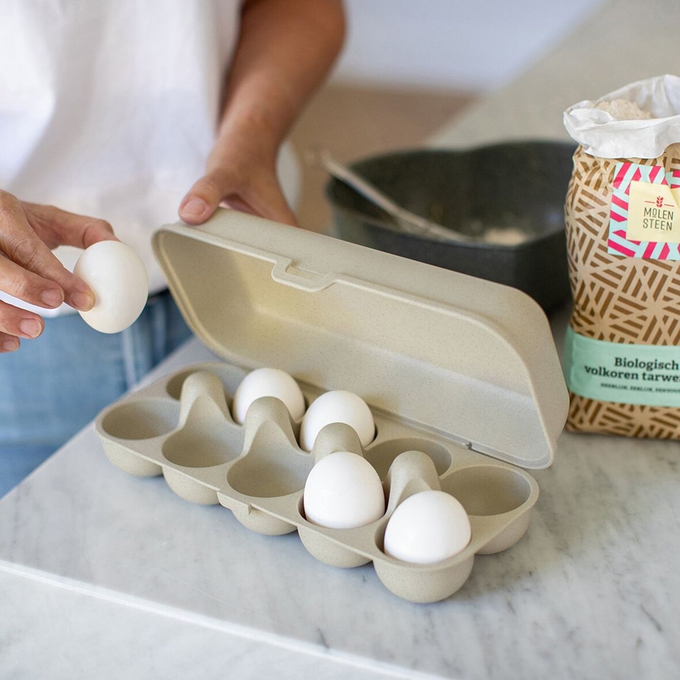 Koziol Eierbox EGGS TO GO sand für 10 Eier