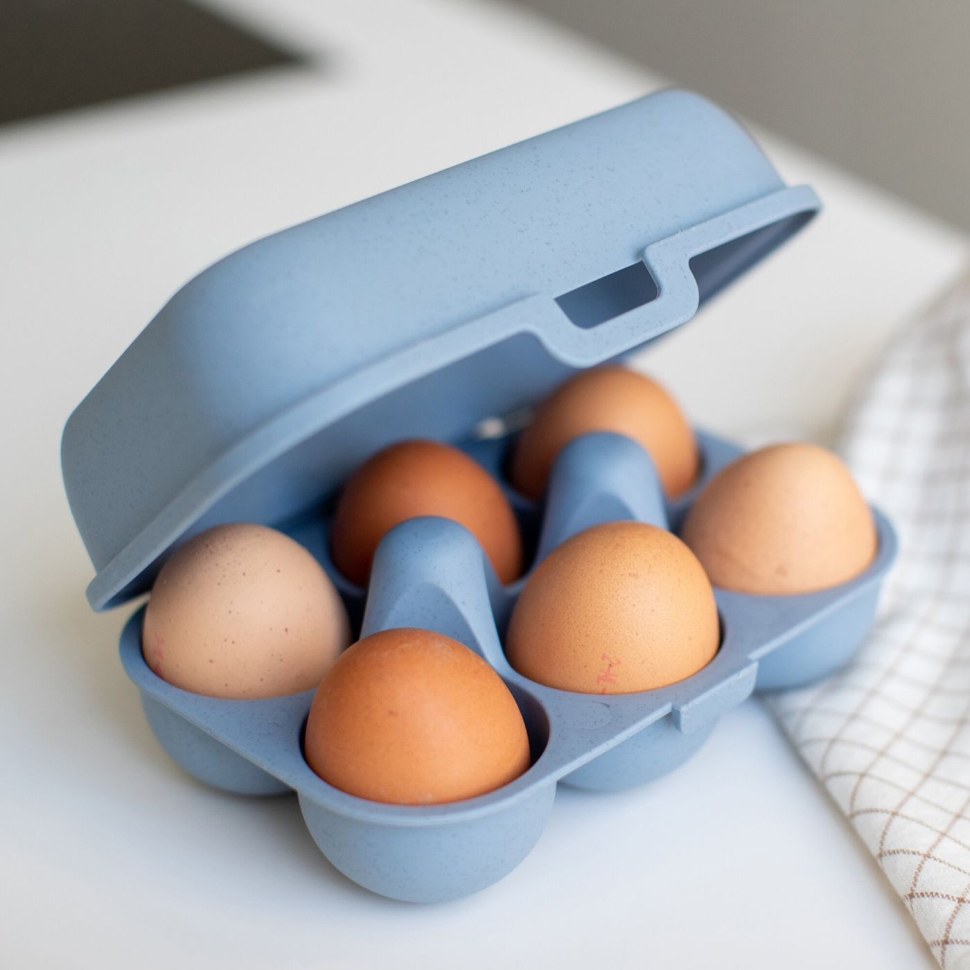 Koziol Eierbox EGGS TO GO MINI blau für 6 Eier